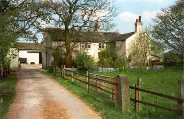 Tetlow Fold, Godley