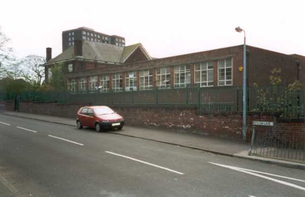 Tetlow Lane, Salford 2001