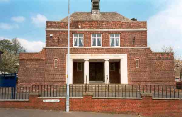 Tetlow Lane, Salford 2001