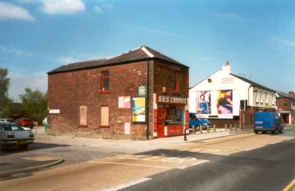 Tetlow Street, Hyde 2001