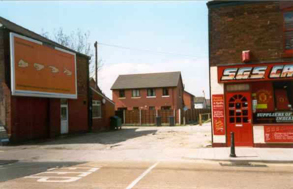 Tetlow Street, Hyde 2001